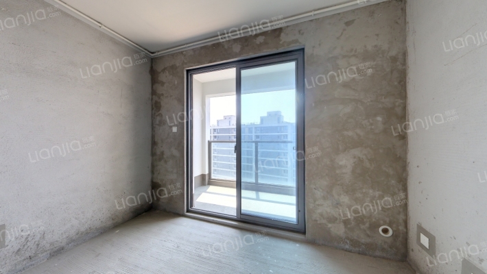 鸿翔凤语江南二手房实景图