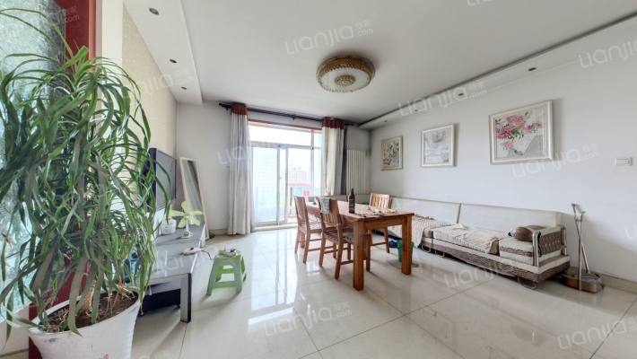 凤栖湾小区二手房实景图