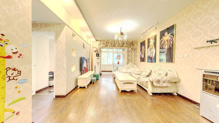 建川梦追湾公馆二手房实景图