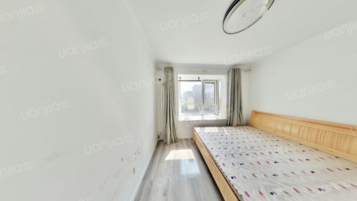 山水新城三期B区二手房实景图