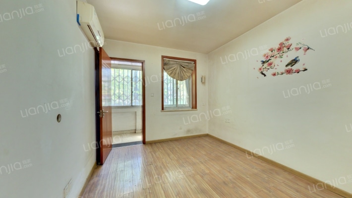 体育场路71-176号二手房实景图