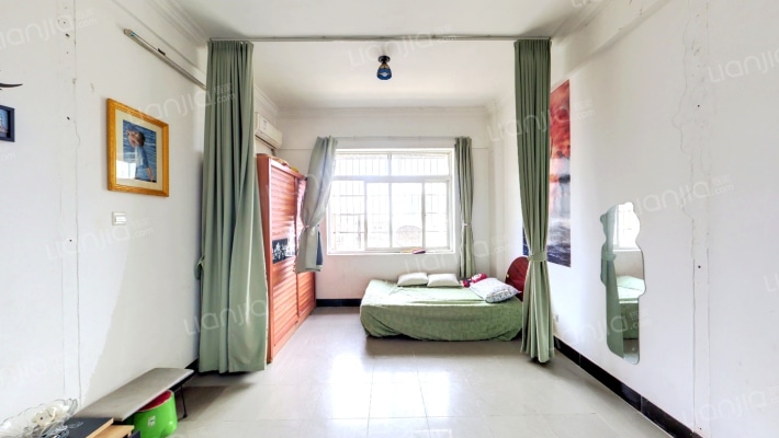 银海花园二手房实景图