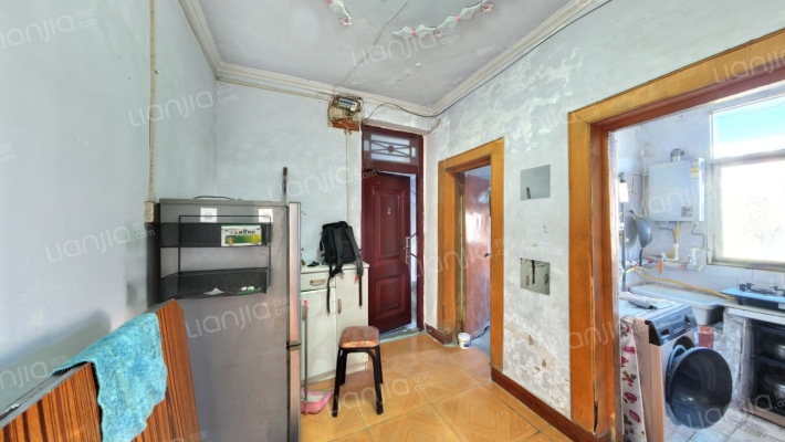 劳动路72号院二手房实景图