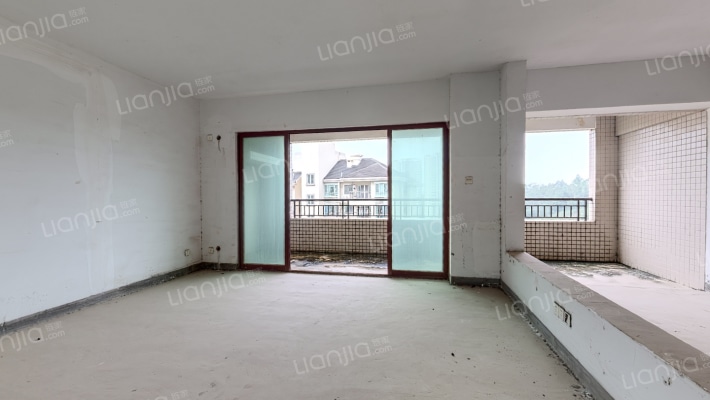 雅居乐白鹭湖挪威森林二手房实景图