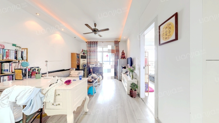 新域柠檬特区二手房实景图