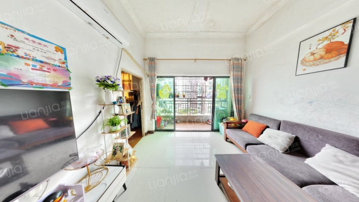 康诗丹郡花园二手房实景图