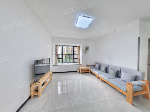 整租·龙樾（二手） 4室2厅 东南