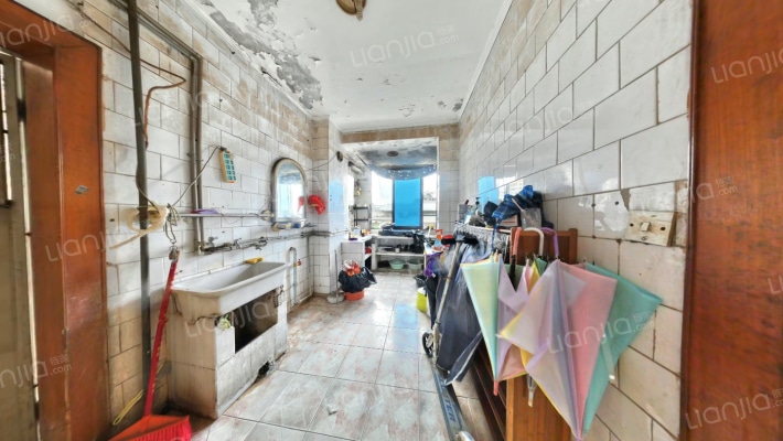 仁厚街37号二手房实景图