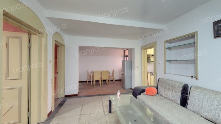 花园四村二手房实景图