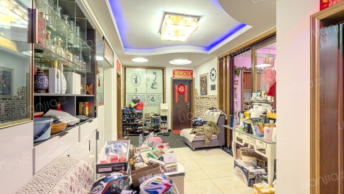 东方翡翠南苑二手房实景图