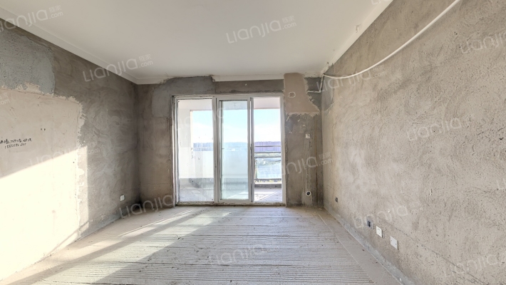 四里栖霞苑B区二手房实景图