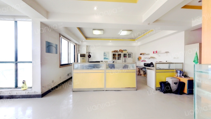 财源大厦二手房实景图