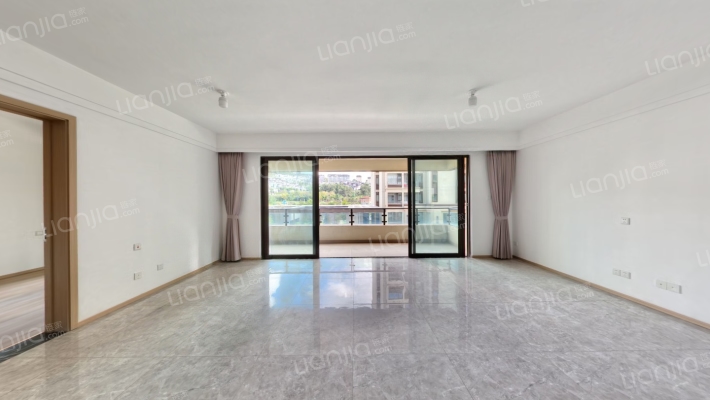 绿地滇池国际健康城山海里二手房实景图