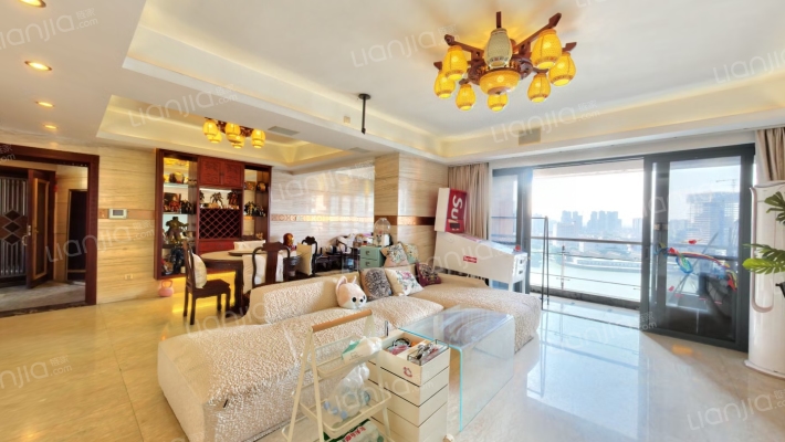 天鹅湾二手房实景图