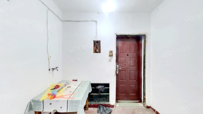 市府路210号二手房实景图