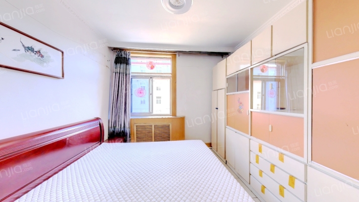 新建南路化二院二手房实景图