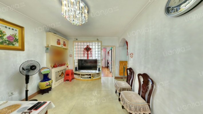 龙博花园二手房实景图