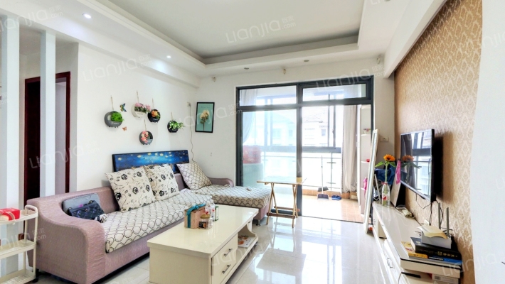 美加湖滨新城二期二手房实景图