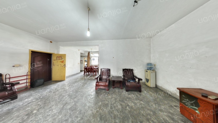 中铁小区二手房实景图