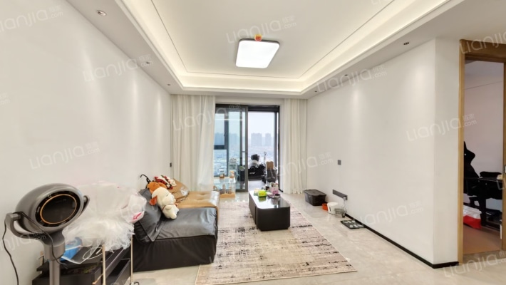 金地峯范二手房实景图