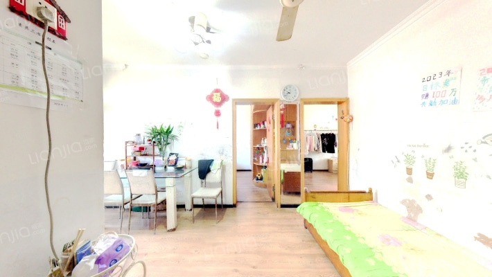 群英路22号院二手房实景图