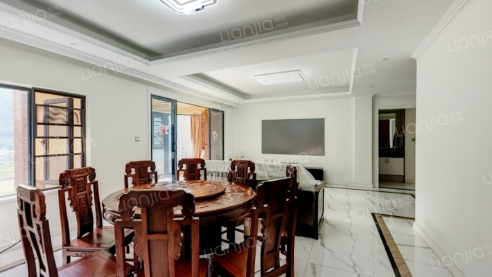 龙信翡翠湾二手房实景图