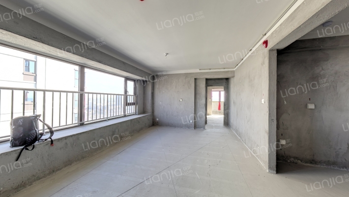 翡翠名邸二手房实景图