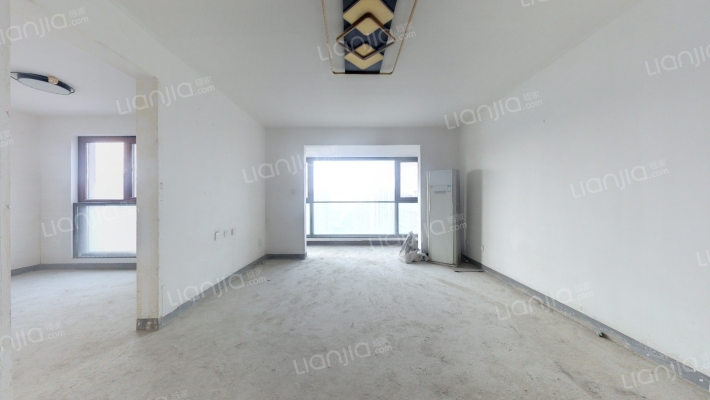 白桦林团圆二手房实景图