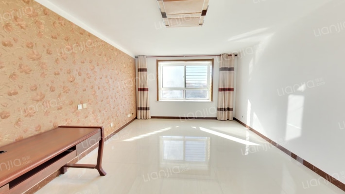 东俪湾二手房实景图