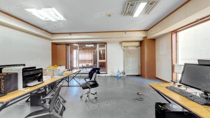 名仕财富中心二手房实景图