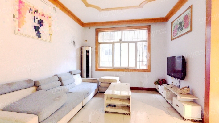 前进小区二手房实景图