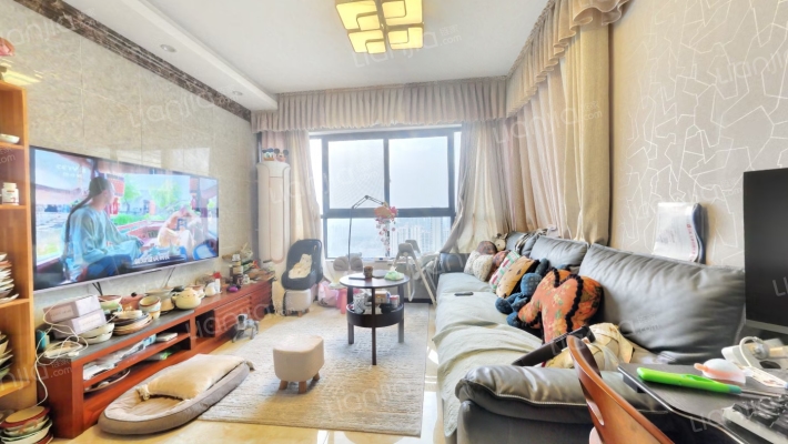 蓝润v客尚东一期二手房实景图