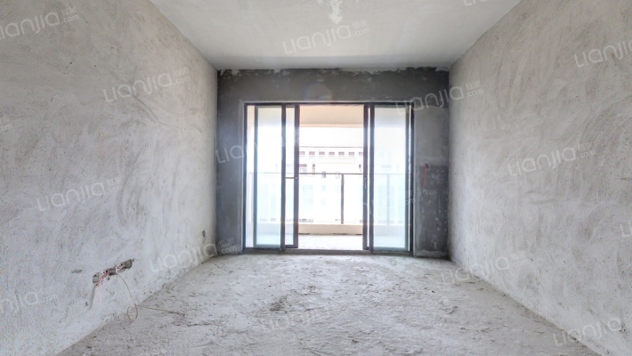 恩祥新城北大华府C区二手房实景图