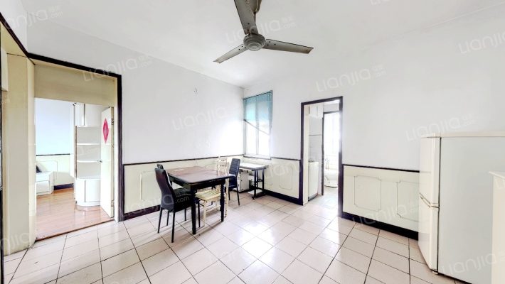 鹤池苑三区二手房实景图