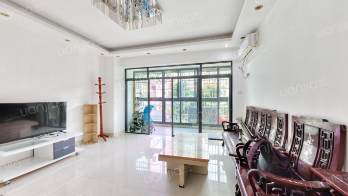 红城湖国际广场二手房实景图