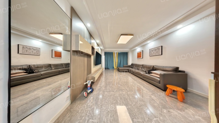 浅草绿阁二手房实景图