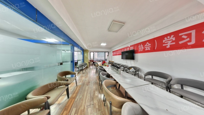 罗马假日广场二手房实景图