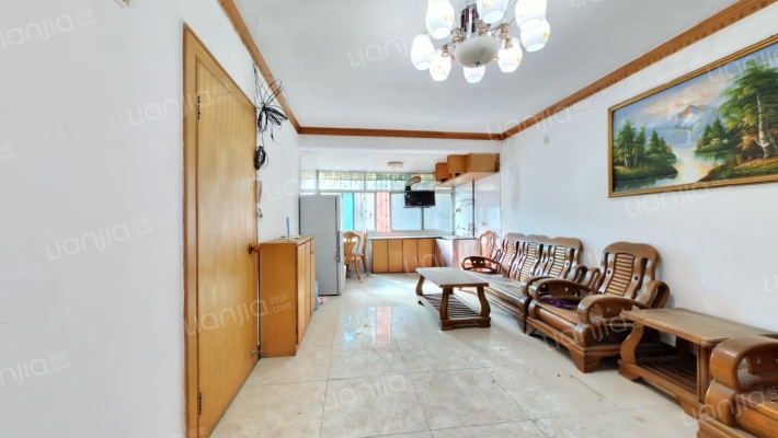 松山路57号二手房实景图