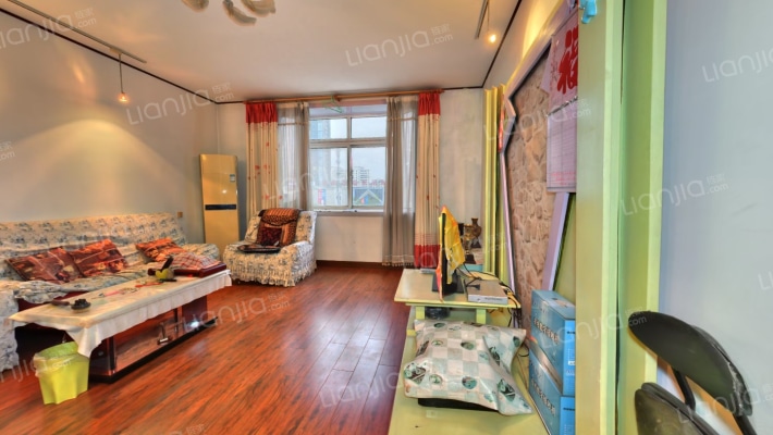 天域花园二手房实景图