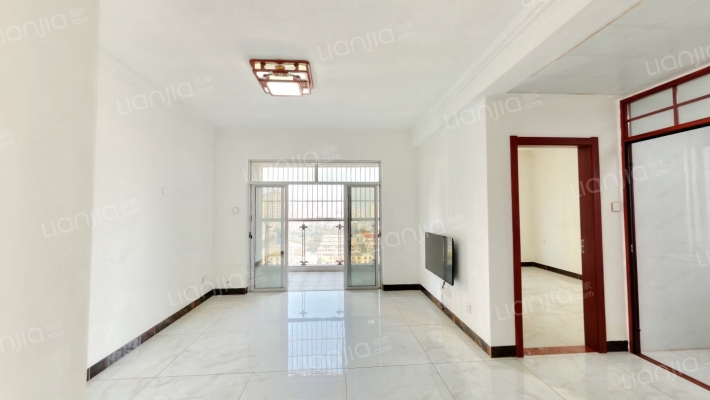 和世新都二手房实景图