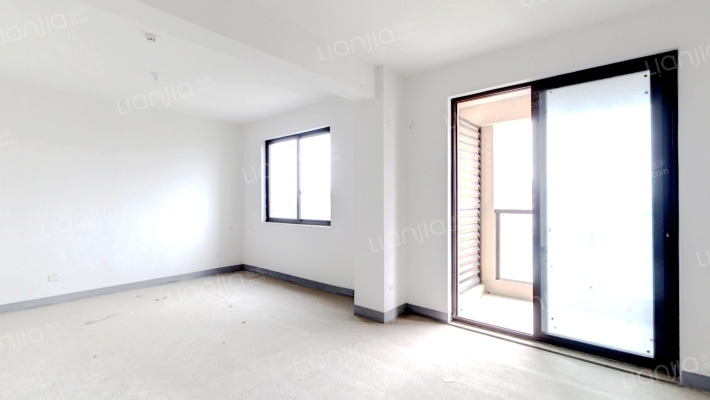 瑞泽嘉园二手房实景图