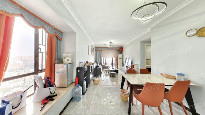 颐澳花园二手房实景图