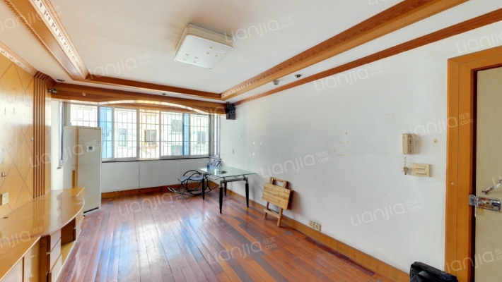 漕泾新村一区东区二手房实景图