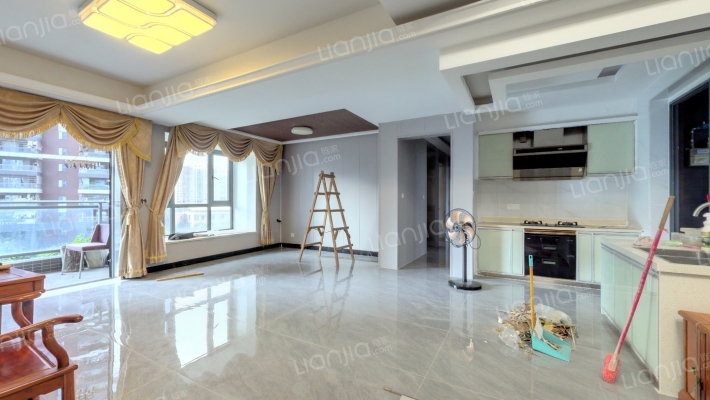 湖景湾东区二手房实景图