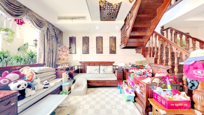 冠城大通蓝湾二手房实景图