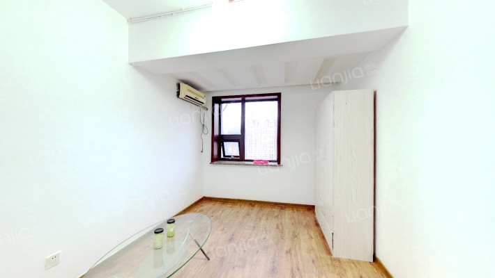 秀月风景二手房实景图