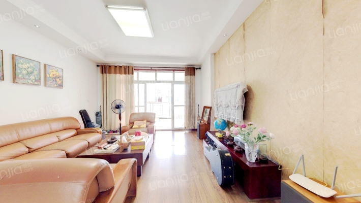 青青美庐东区二手房实景图