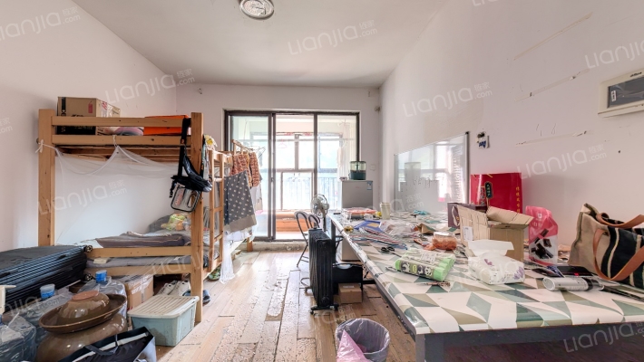 万科印象花园四期二手房实景图