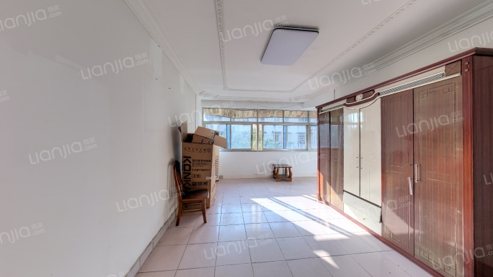 梅岭村二手房实景图