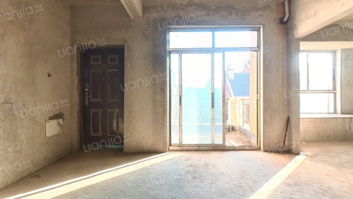 银泰红城1期二手房实景图